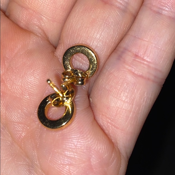 Rose gold coach earrings - Picture 6 of 6